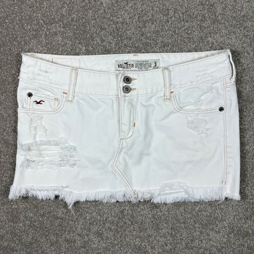 Hollister White Distressed Denim Mini Skirt Size 3 Frayed Hem Low Rise